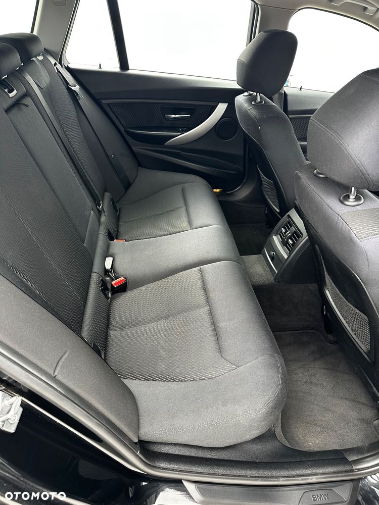 BMW Seria 3 - 13