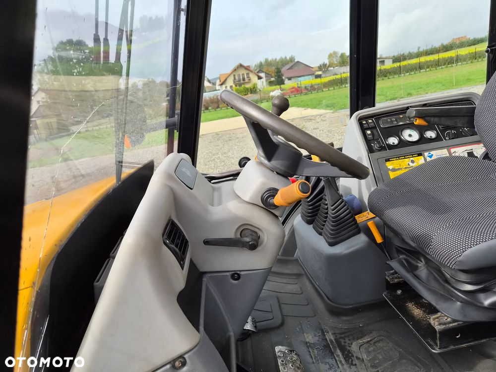 JCB 3CX - 12