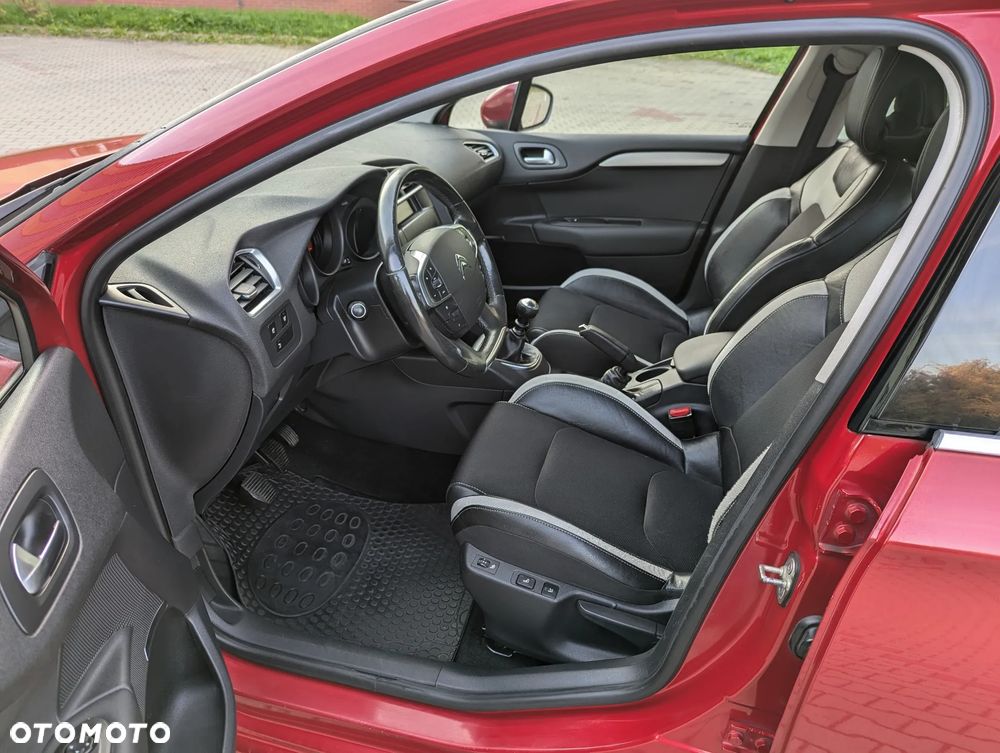 Citroën C4 e-HDi 110 Exclusive - 31
