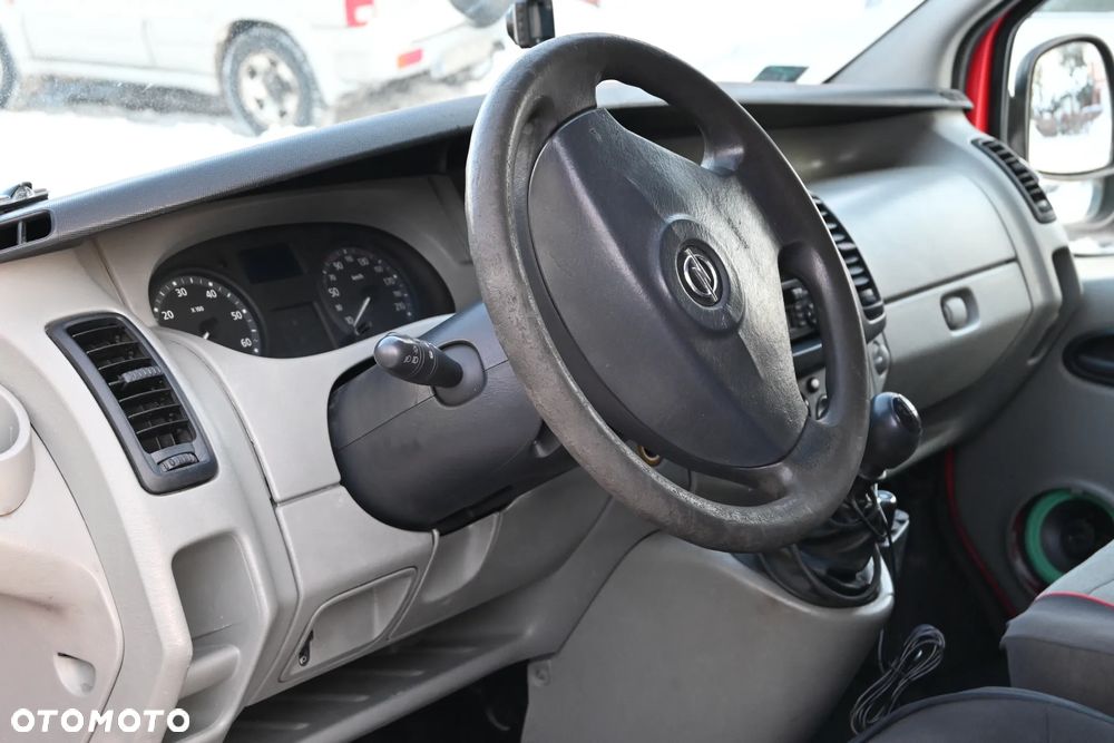 Opel VIVARO - 11