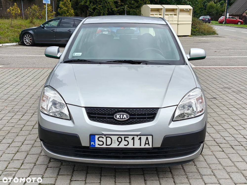Kia Rio 1.4 Optimum + - 11