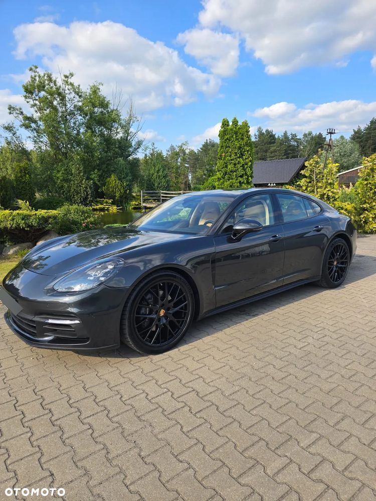 Porsche Panamera 4 - 1