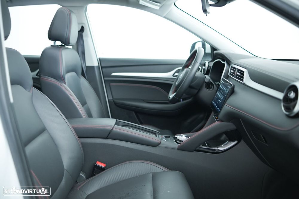 MG ZS Standard Luxury - 29