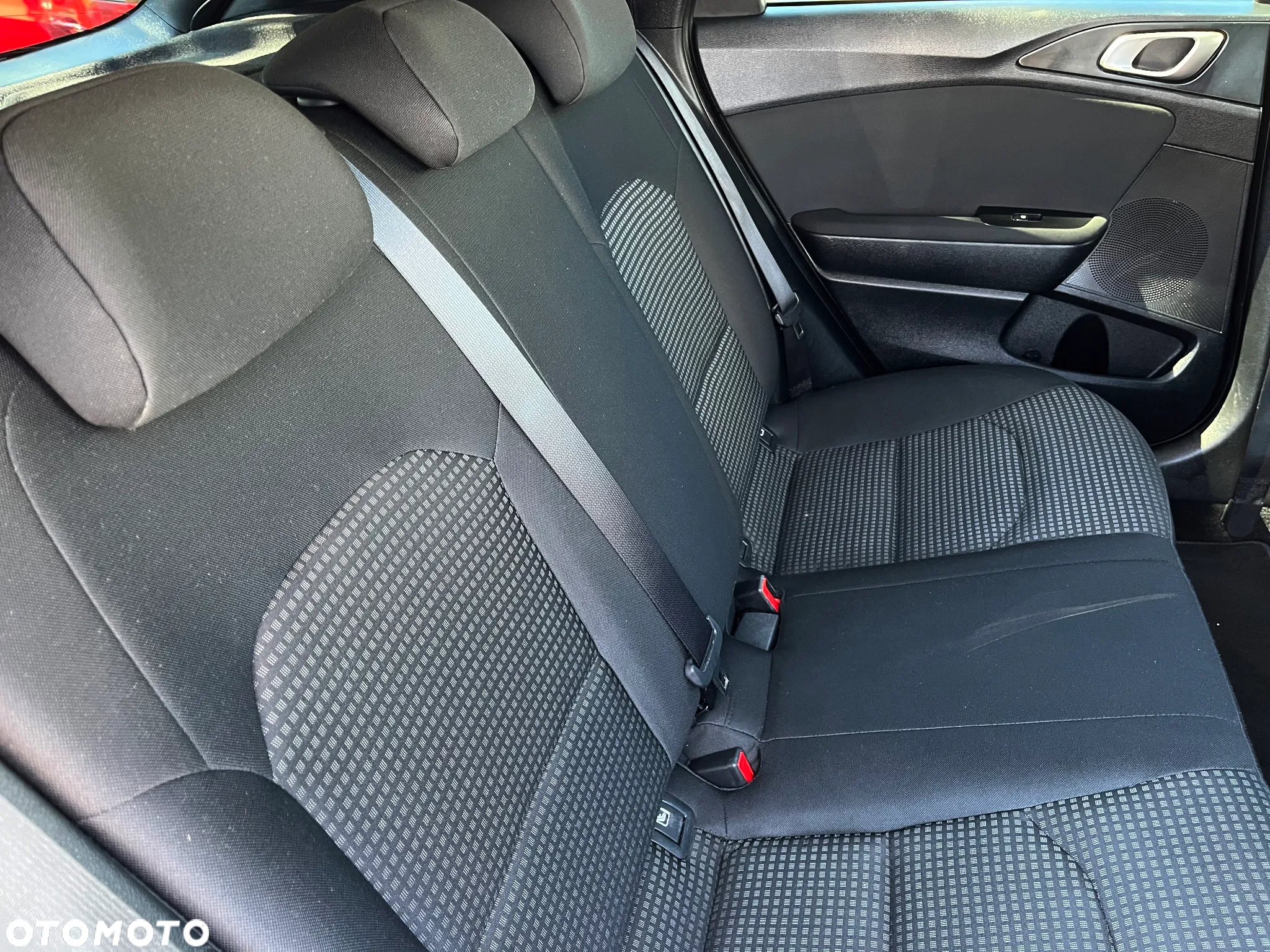 Kia Ceed - 34