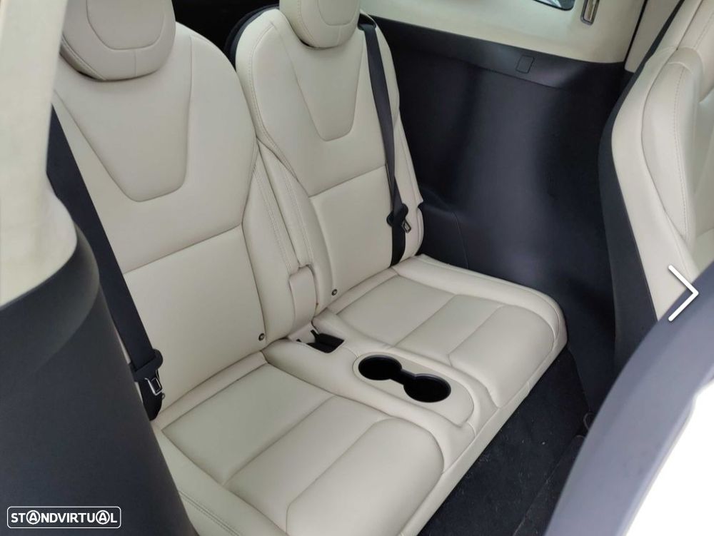 Tesla Model X 100D - 10