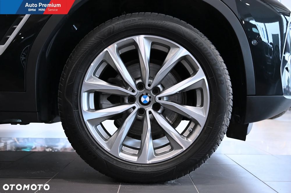 BMW X3 xDrive20d mHEV - 25