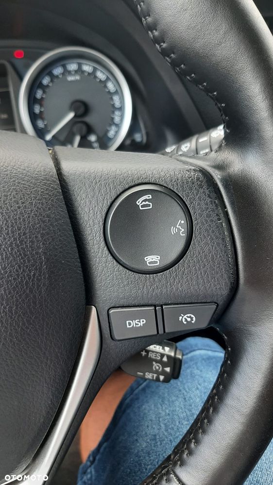 Toyota Auris 1.6 Life+ - 23