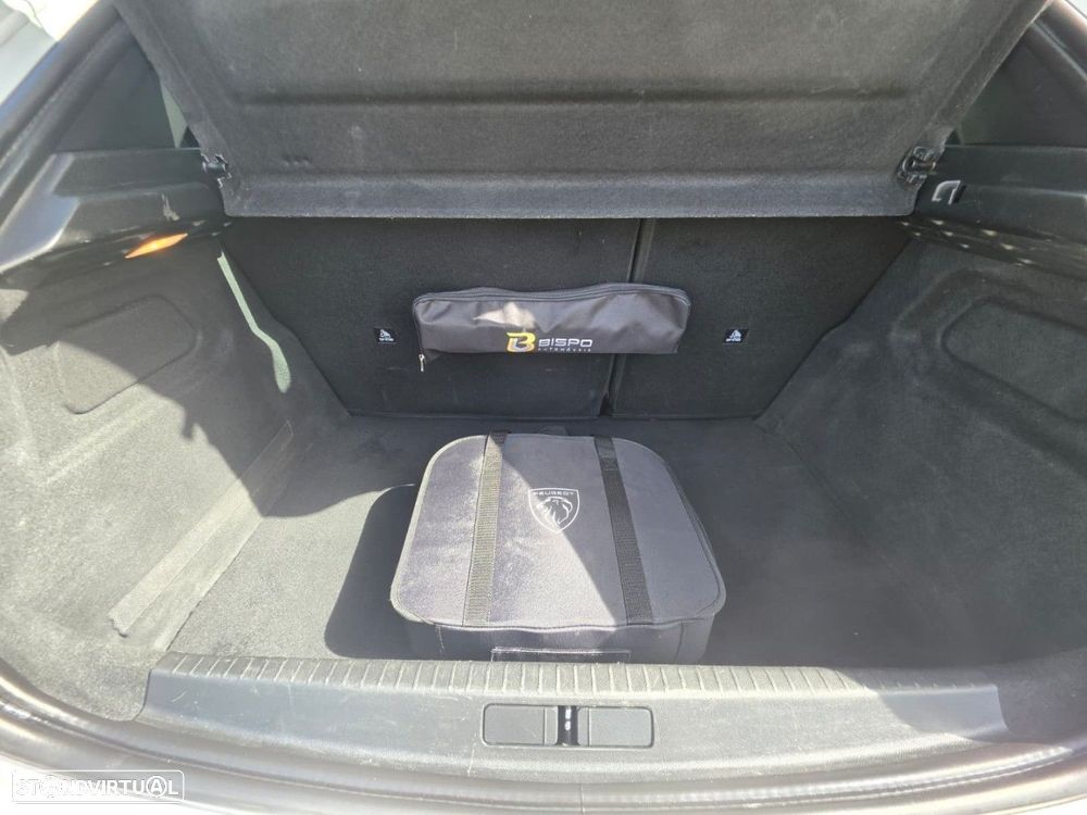 Peugeot e-208 50 kWh Active Pack - 18