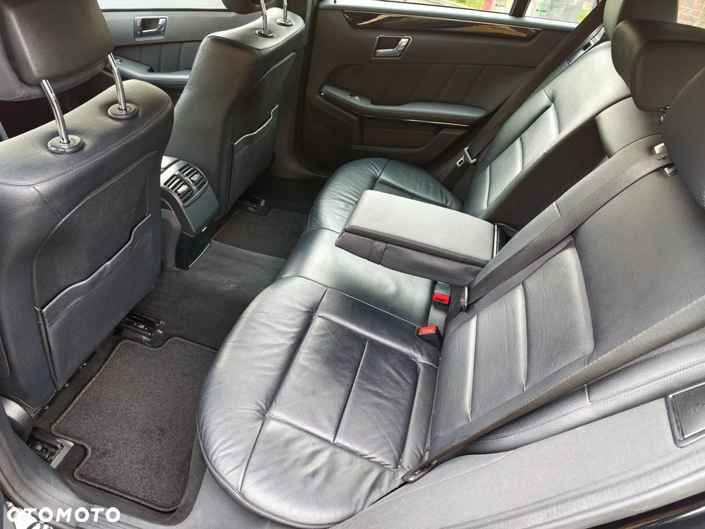 Mercedes-Benz Klasa E - 13