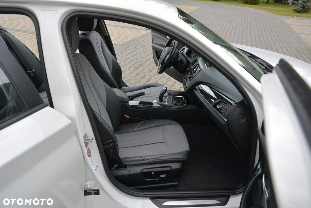 BMW Seria 1 125i Sport-Aut Urban Line - 18