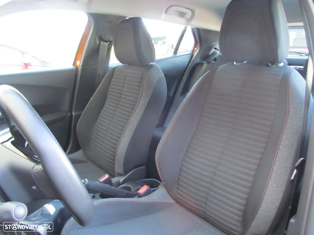 Peugeot 2008 1.2 PureTech Active Pack - 5