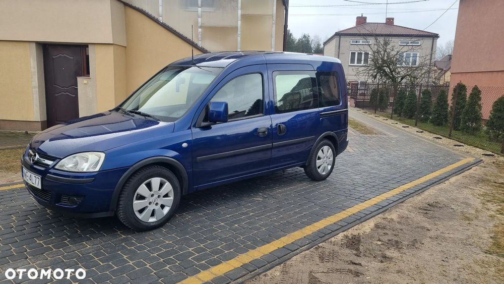 Opel Combo Tour - 4