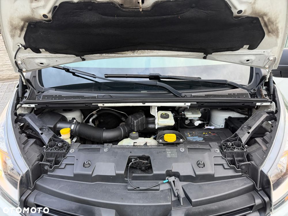 Renault Trafic - 22