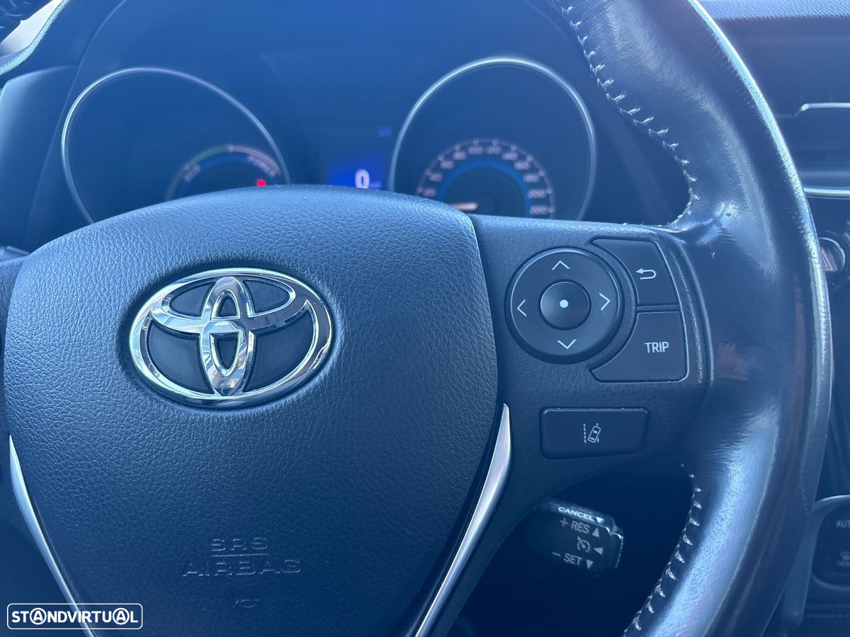 Toyota Auris Touring Sports 1.8 HSD Freestyle - 10