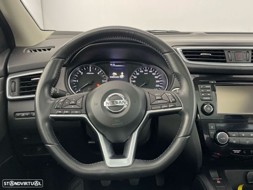 Nissan Qashqai 1.5 dCi N-Connecta - 14