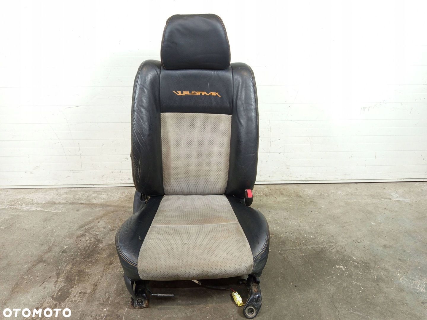 FOTEL PRAWY PRZÓD PRZEDNI FORD RANGER 06-11 WILDTRAK - 1