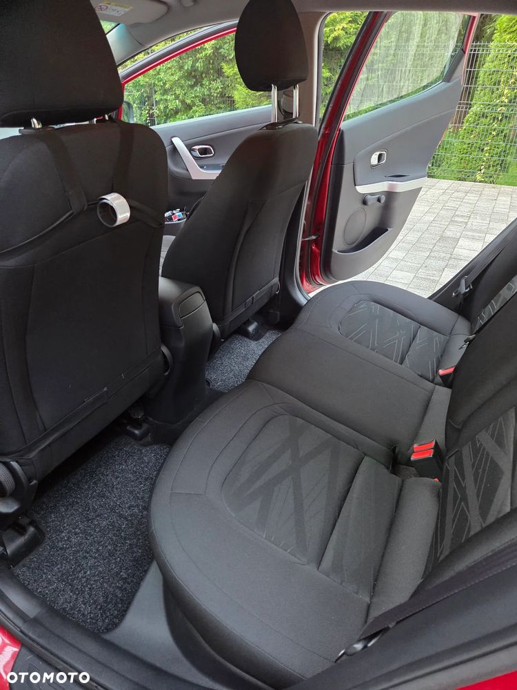 Kia Ceed 1.6 GDI L - 4