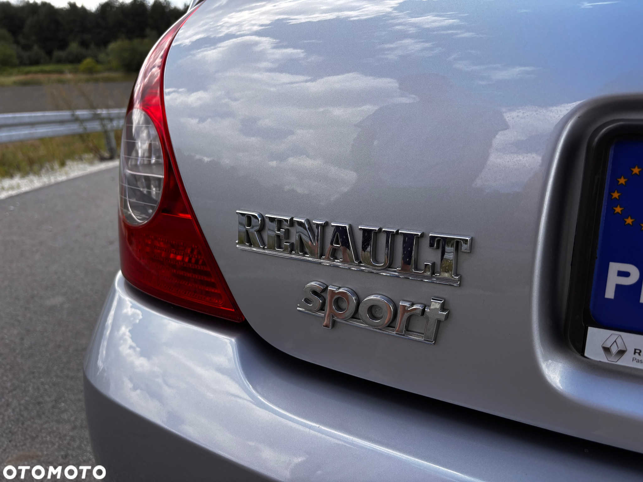 Renault Clio 2.0 16V Sport - 15