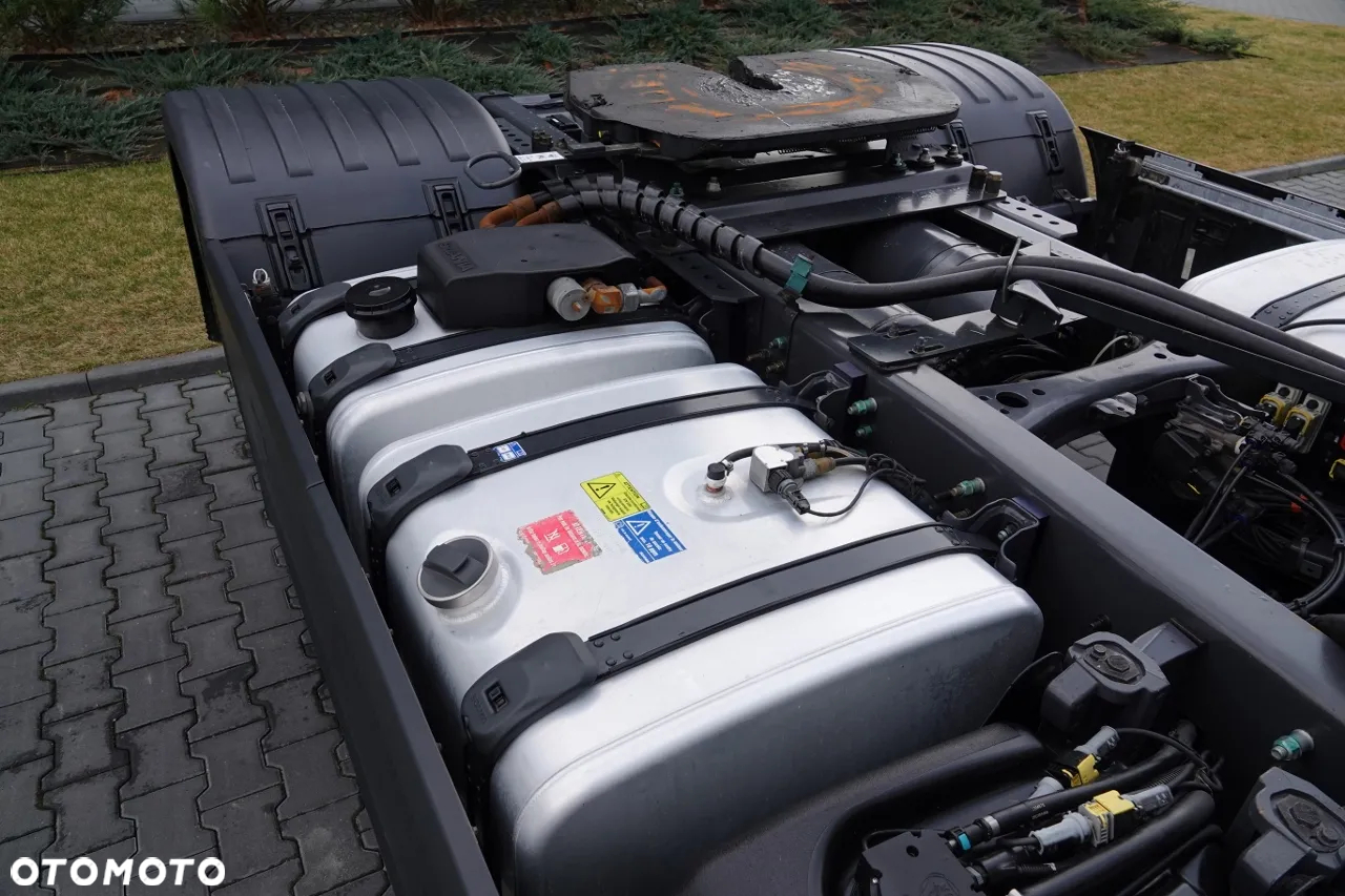 Scania R 450 / RETARDER / HYDRAULIKA / KLIMA POSTOJOWA / HYDRAULIKA / NISKA KABINA / OPONY 100% / PO KONTRAKCIE SERWISOWYM - 16