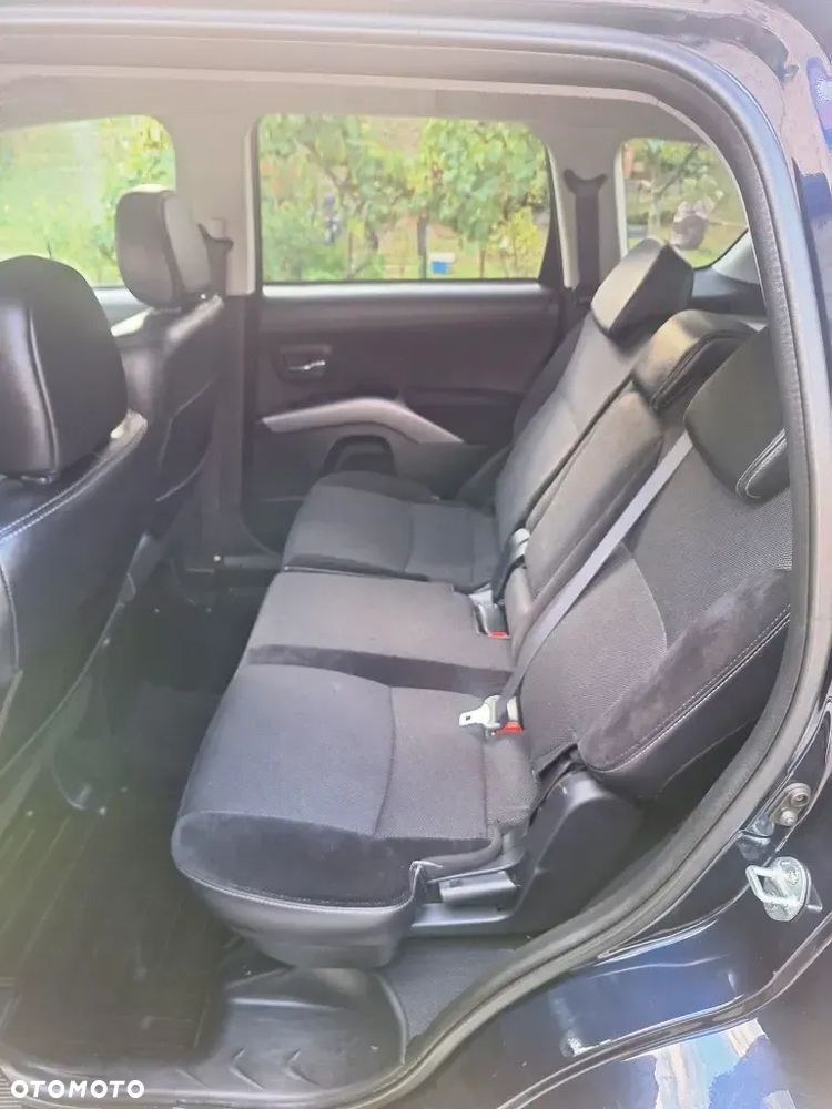 Mitsubishi Outlander 2.0 2WD CVT Invite - 7
