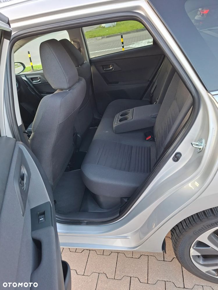 Toyota Auris 1.8 HSD Sol - 5