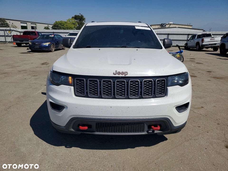 Jeep Grand Cherokee - 5
