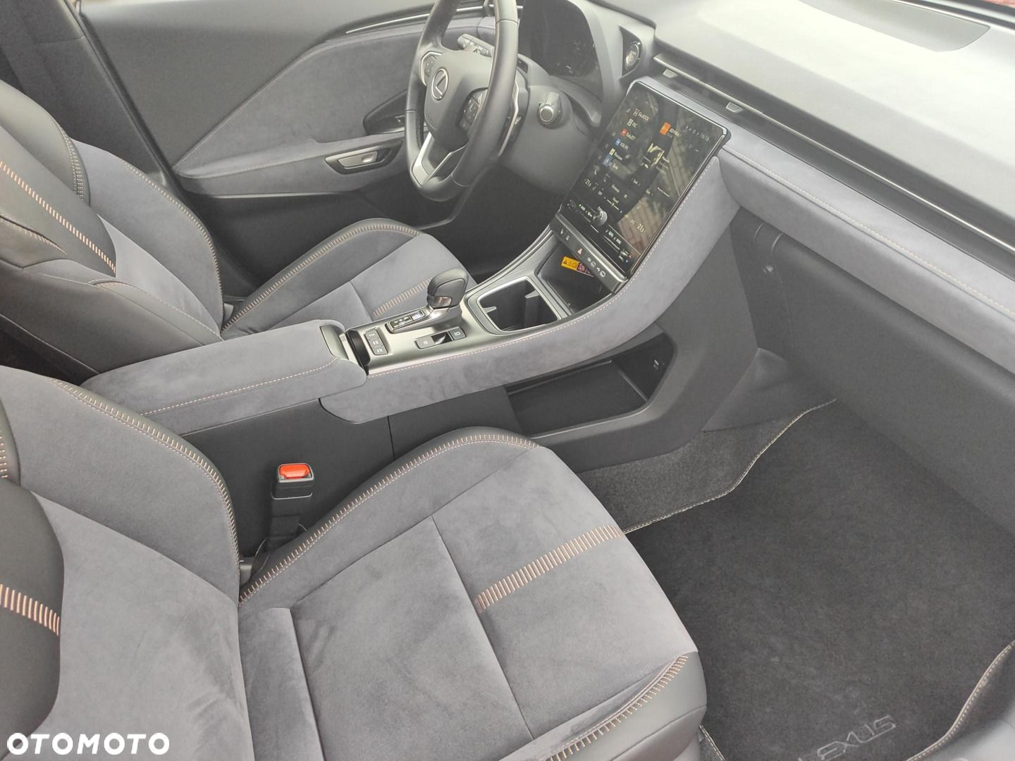 Lexus LBX 1.5 Hybrid Cool - 13