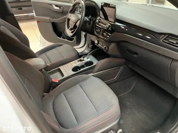 Ford Kuga 2.5 Duratec PHEV ST-LINE X - 3