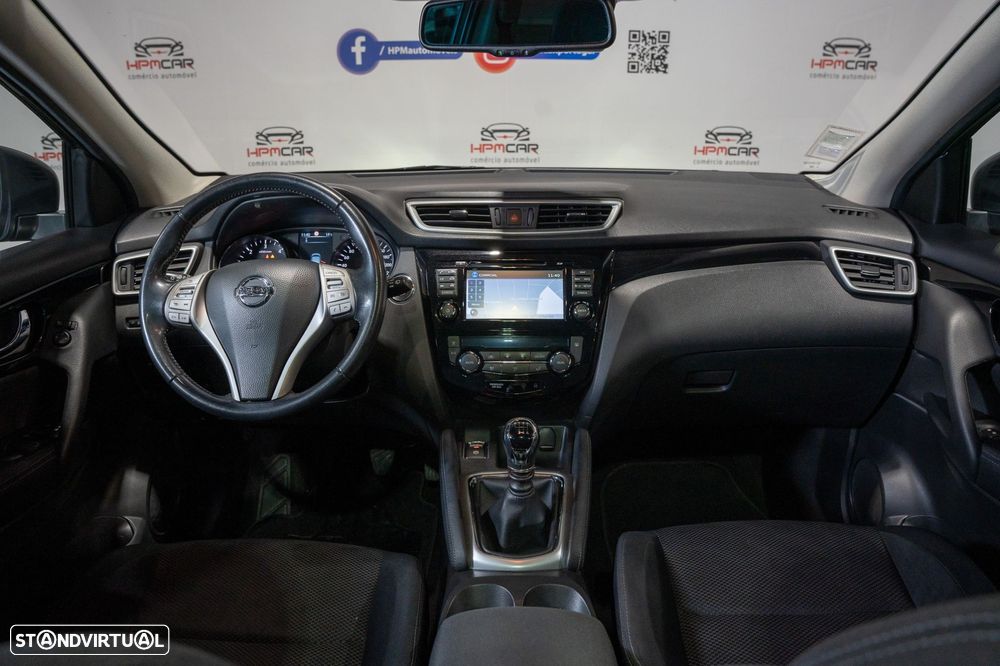 Nissan Qashqai 1.5 dCi N-Connecta - 26