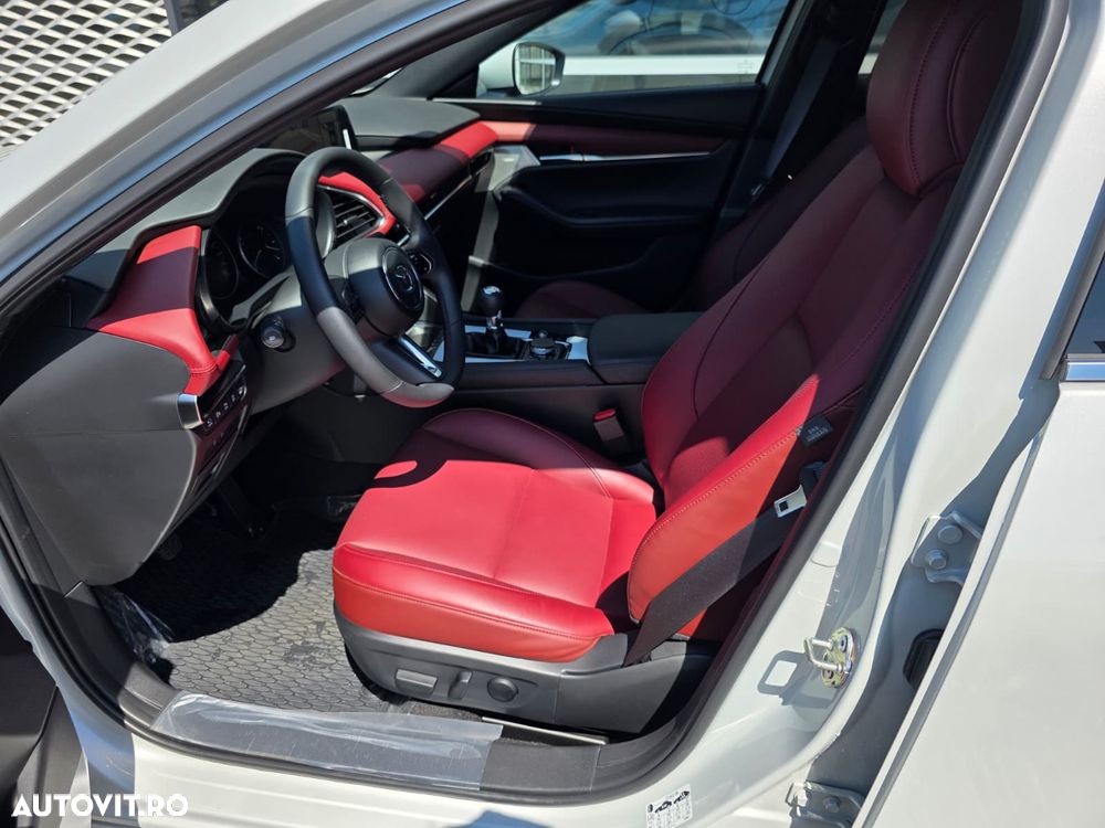 Mazda 3 e-Skyactiv X186 MHEV Takumi - 12