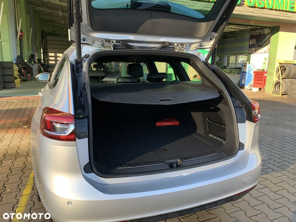Opel Insignia Sports Tourer 2.0 Diesel Exclusive - 22