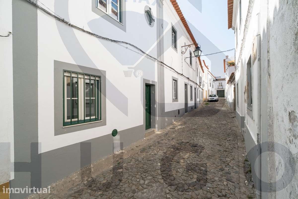 Moradia T3  no Centro Histórico de Évora Renovada - Grande imagem: 2/26