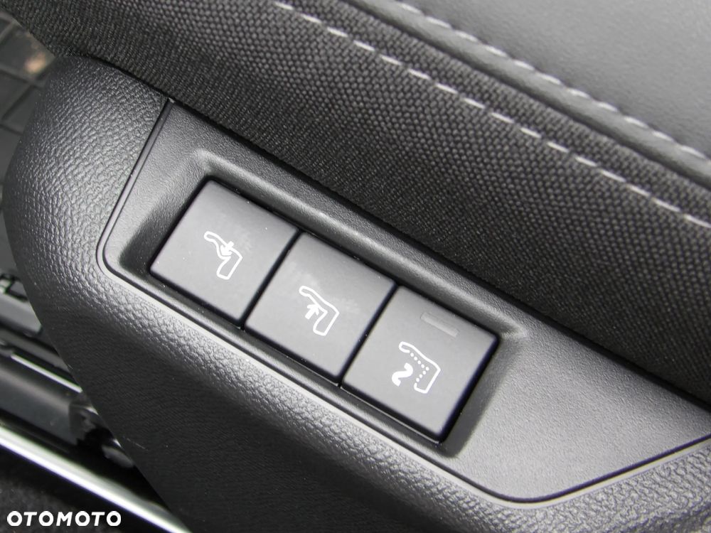 Peugeot 2008 1.2 PureTech GT S&S EAT8 - 16