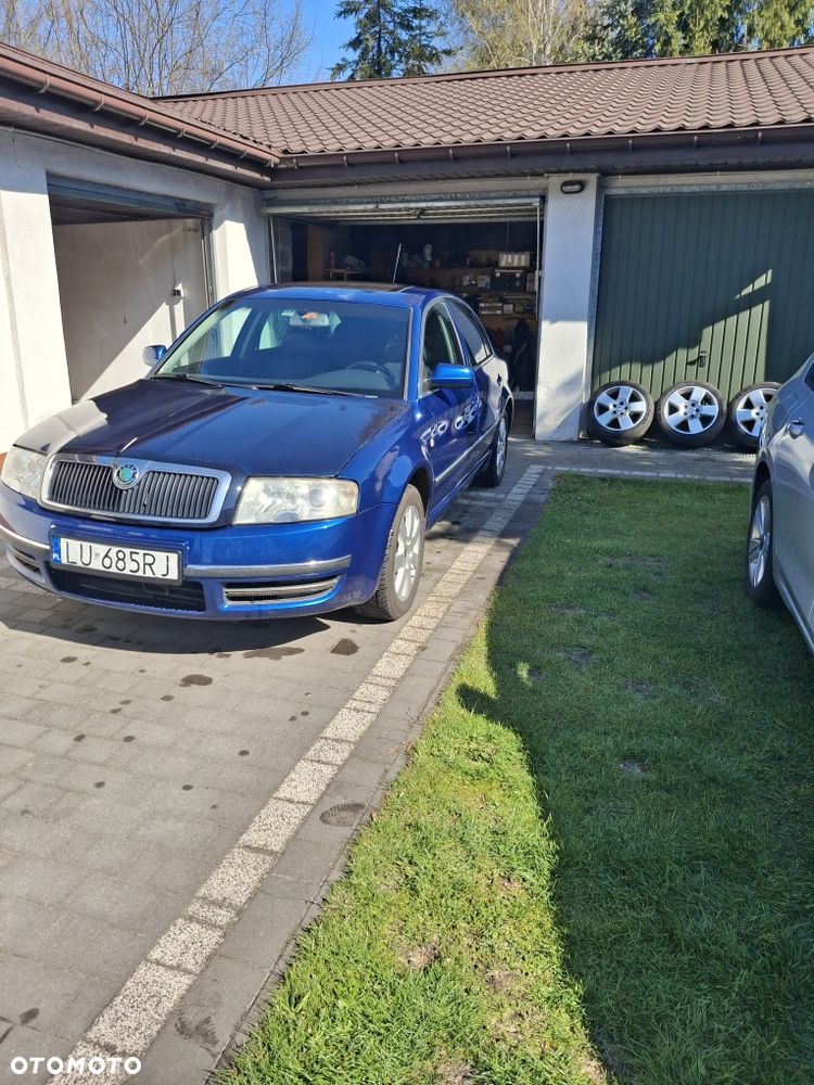 Skoda Superb - 1