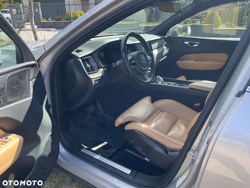 Volvo XC 60 - 8