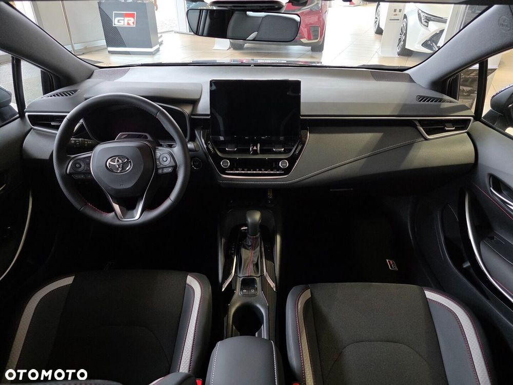 Toyota Corolla - 10