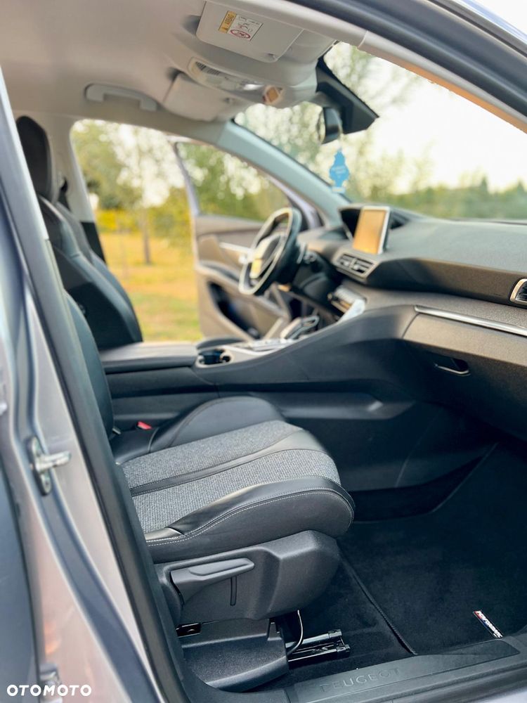Peugeot 5008 1.6 THP Allure S&S EAT6 - 27
