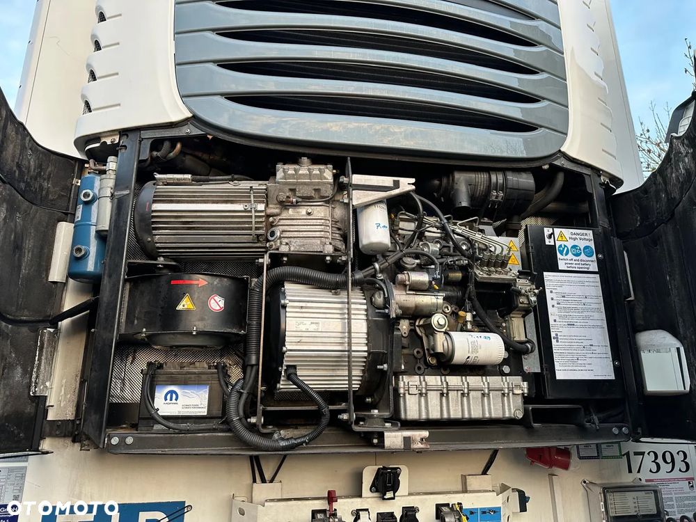 Schmitz Cargobull SKO 24 - 16