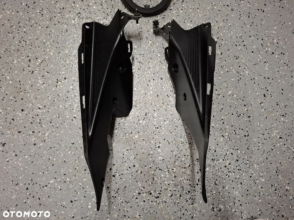 KTM Duke 125 390 owiewka wypełnienie nakładka mocowanie panel - 2