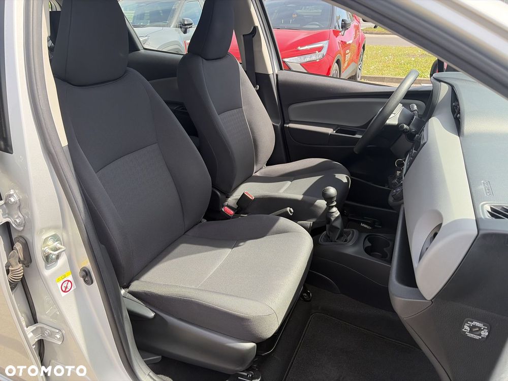 Toyota Yaris 1.5 Active - 19