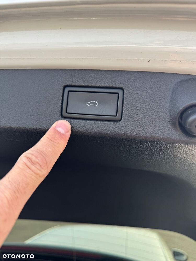 Volkswagen Arteon 2.0 TDI 4Motion R-Line DSG - 36