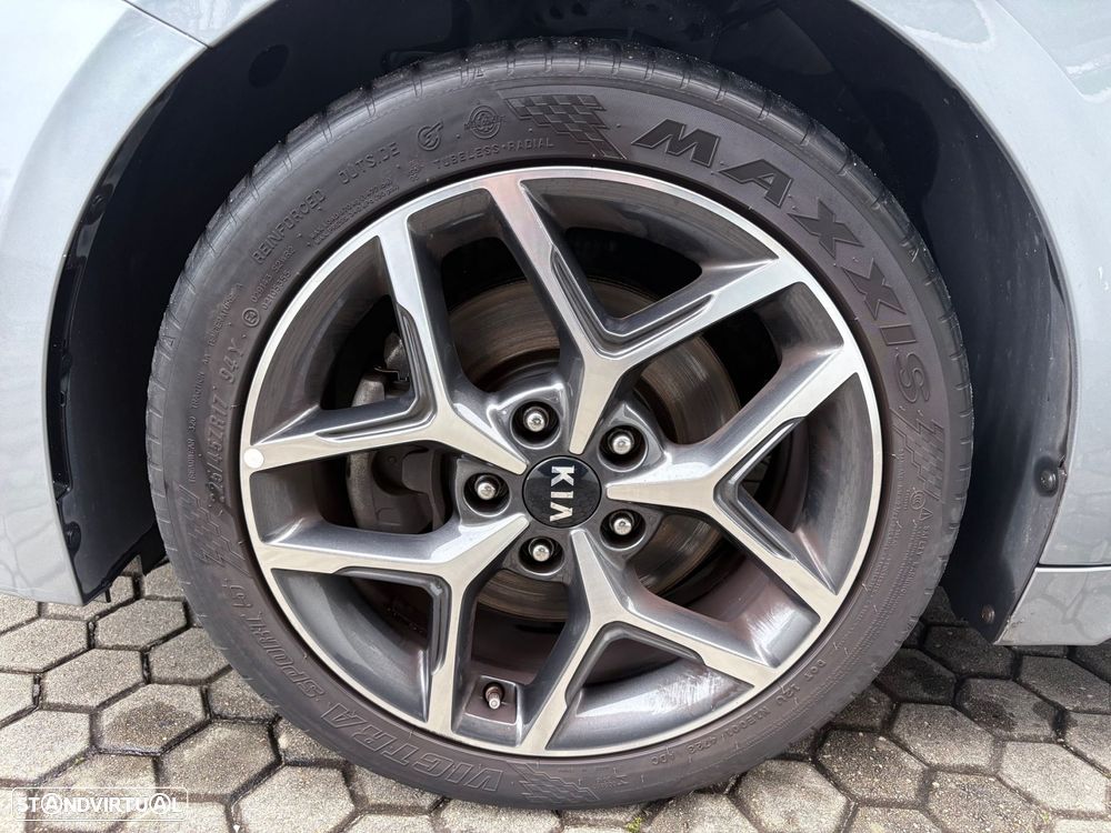 Kia ProCeed 1.4 T-GDI GT Line - 12