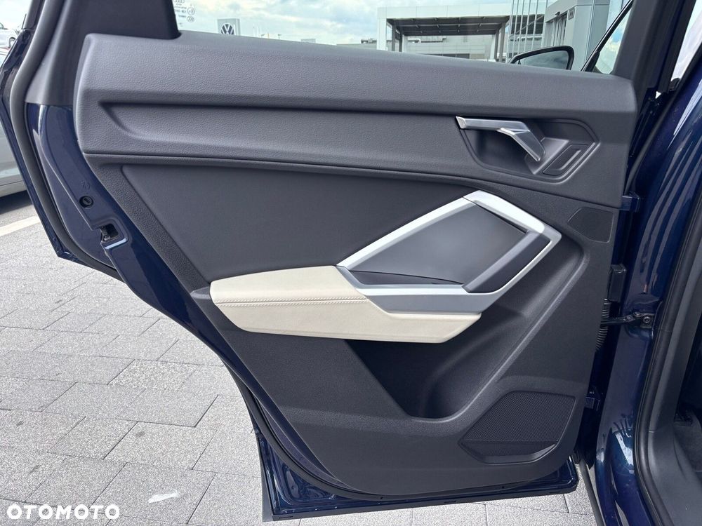 Audi Q3 - 21