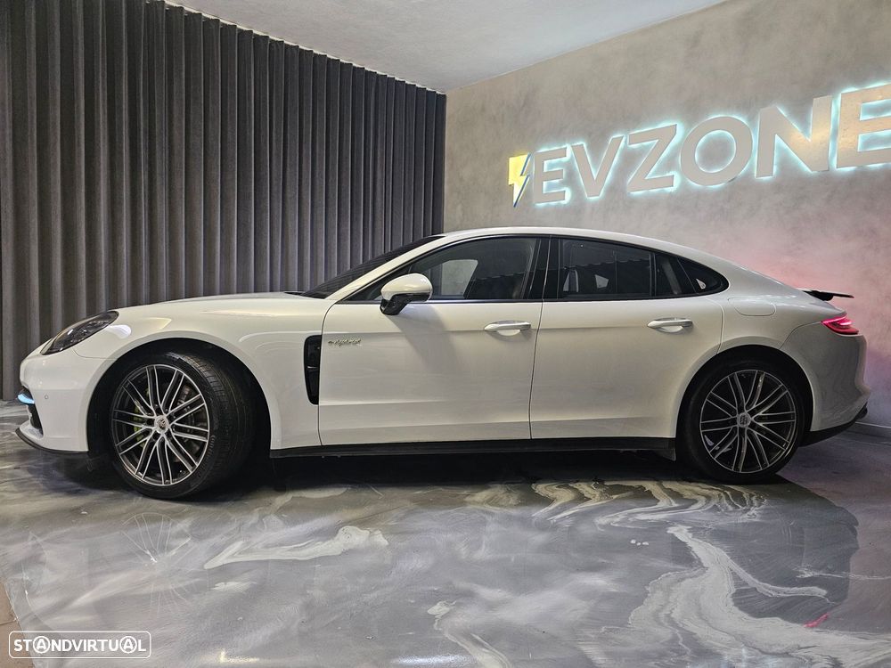 Porsche Panamera 4 E-Hybrid Executive - 5