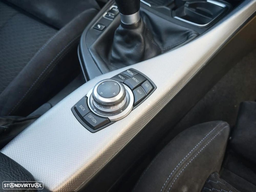 BMW 120 d Pack M - 20