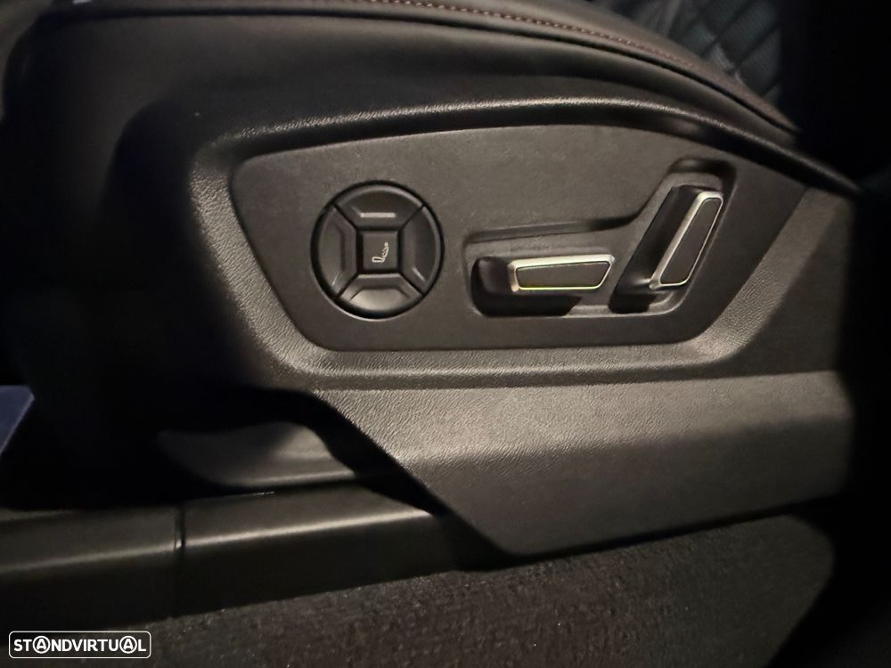 Audi Q8 60 TFSIe quattro S line Tiptronic - 25