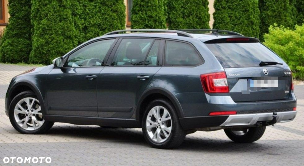 Skoda Octavia Scout 2.0 TDI 4x4 DSG - 22