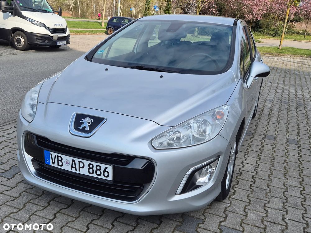 Peugeot 308 120 VTi Style - 1