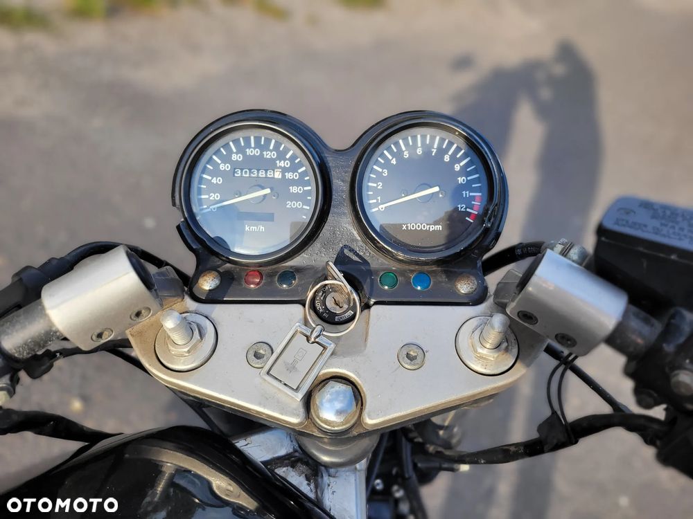 Suzuki GS - 4