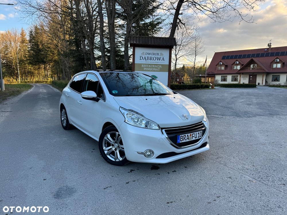 Peugeot 208 1.6 e-HDi Allure STT - 1